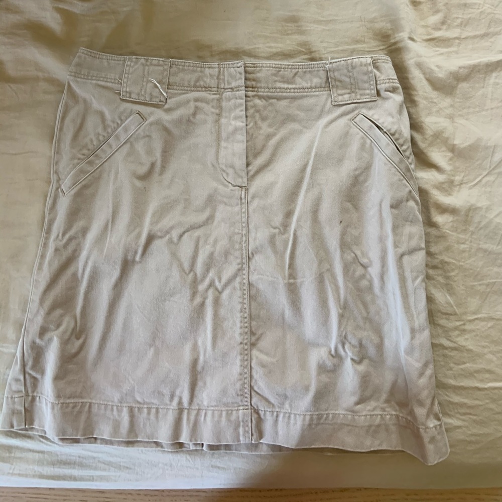 khaki skirt